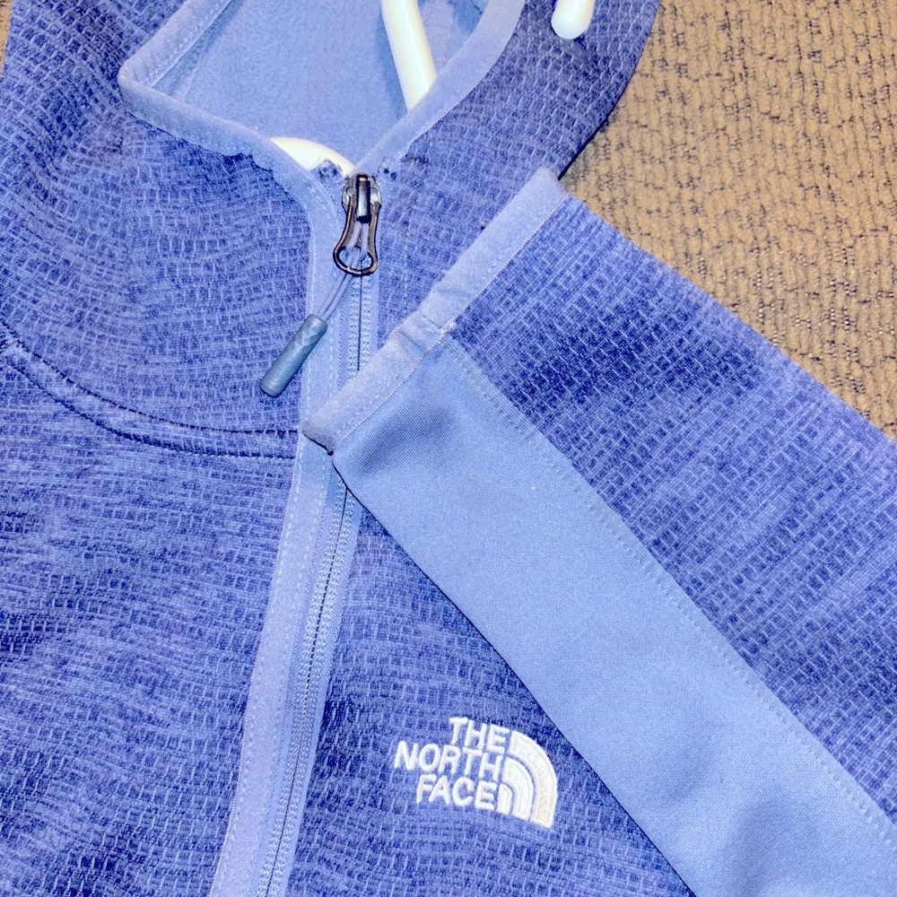 North face zip up sweater, purple colour, women’s small